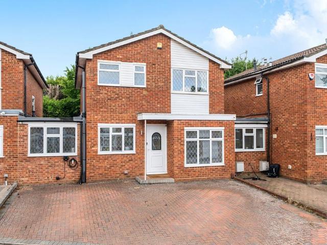 House for sale in Bushey Heath, Hertfordshire