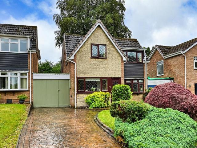House for sale in Goldthorn Hill, West Midlands