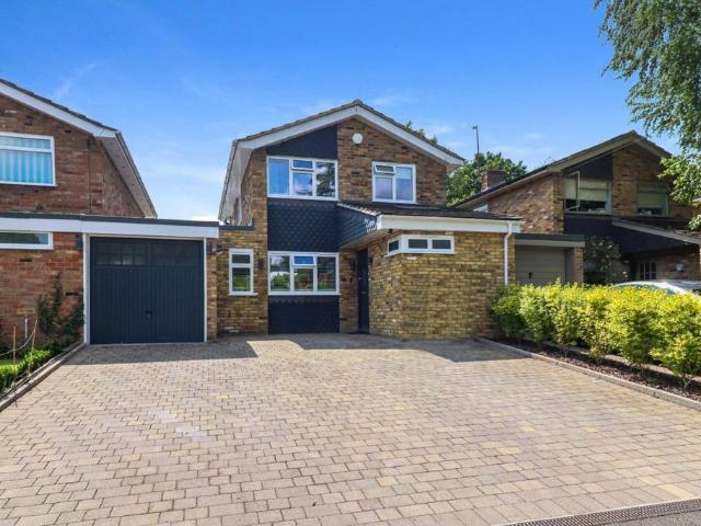 House for sale in Chalfont St. Peter, Denham