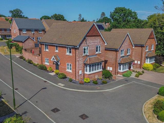 House for sale in Ansty and Staplefield, Perryfields