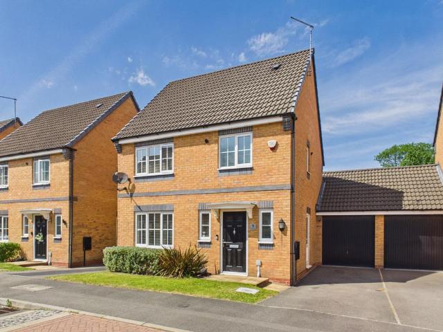 House for sale in Huthwaite, East Midlands