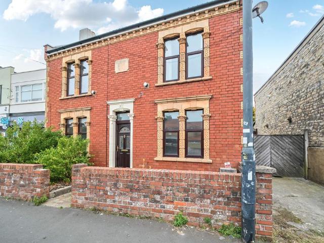 House for sale in Feckenham, City Of Bristol