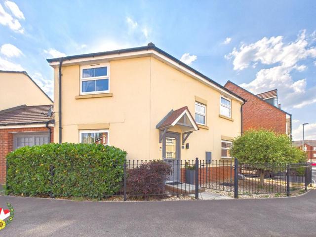 House for sale in Gloucester, Gloucestershire