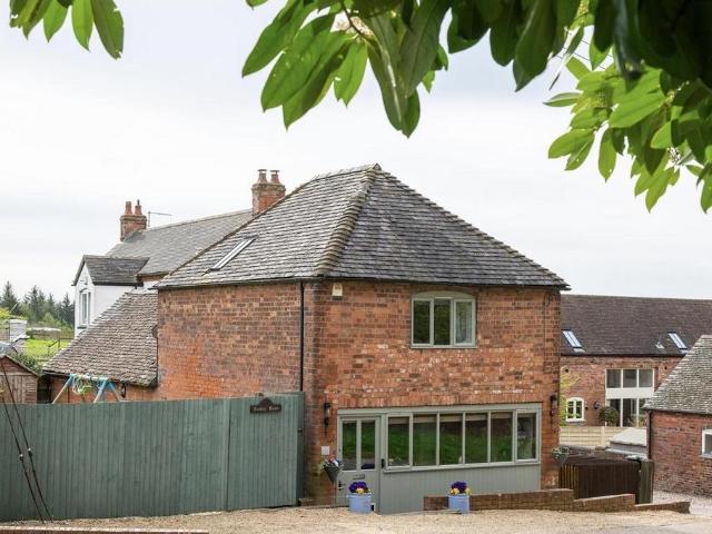 House for sale in Bromsgrove, Worcestershire