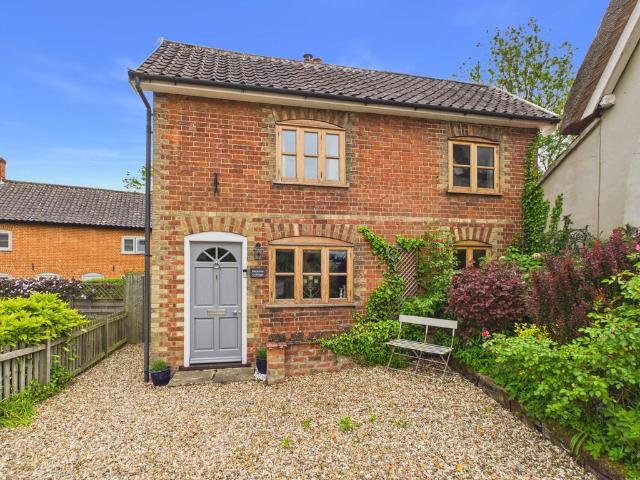House for sale in Bedingfield, Suffolk