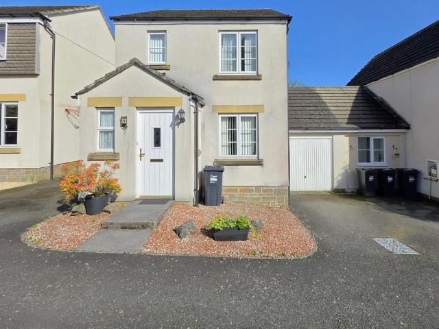 House for sale in Saltash, Cornwall