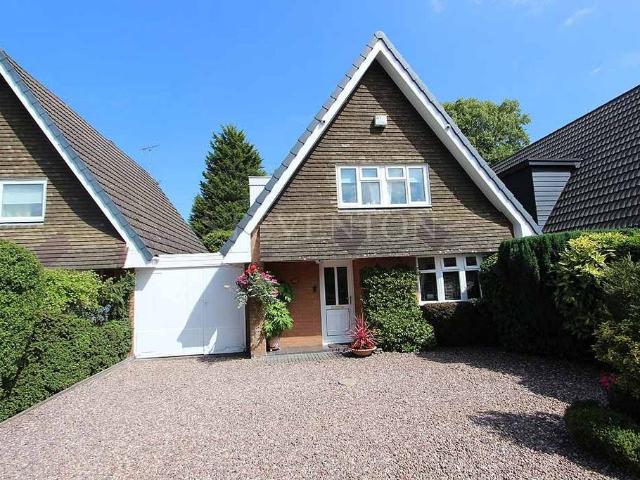 House for sale in Goldthorn Hill, West Midlands