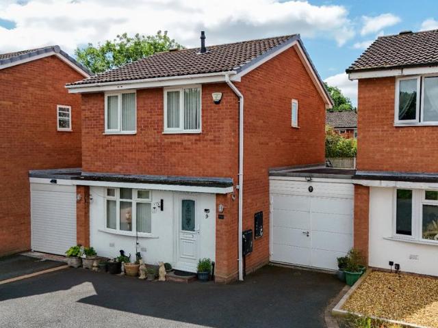 House for sale in Leegomery, Telford