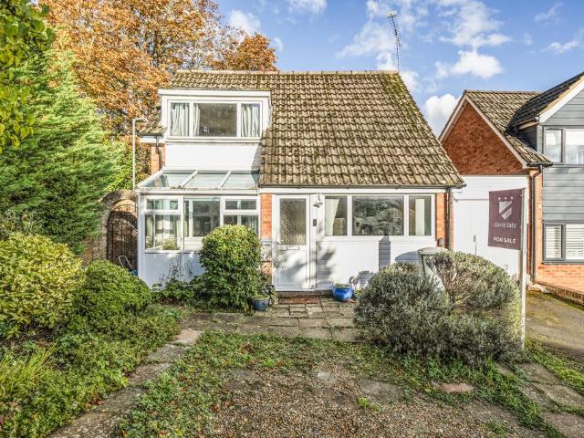 House for sale in Hare Hatch, Wargrave