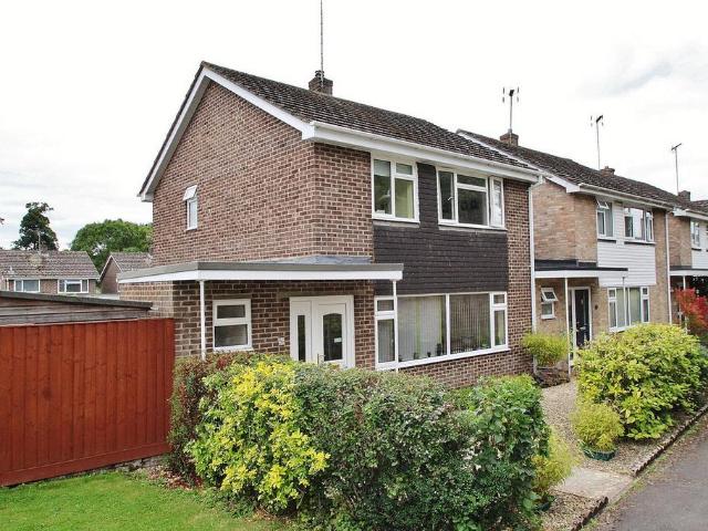 House for sale in Madley Park, Black Bourton