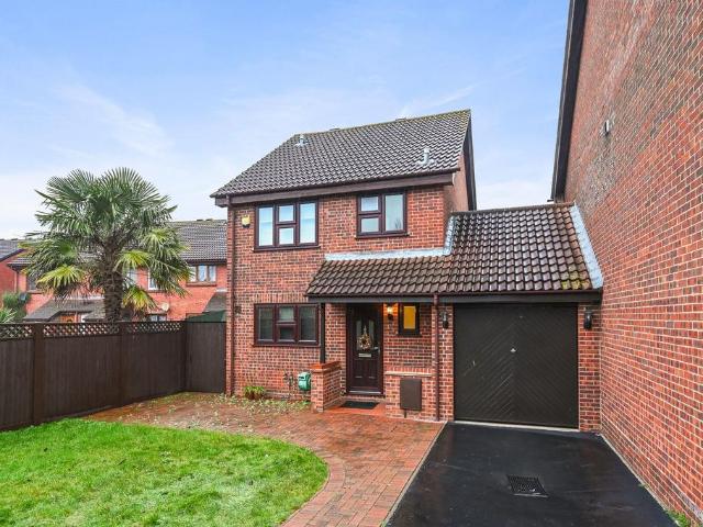 House for sale in London Borough of Hillingdon, Greater London