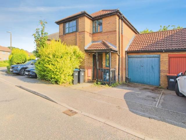 House for sale in Monkston Park, Milton Keynes
