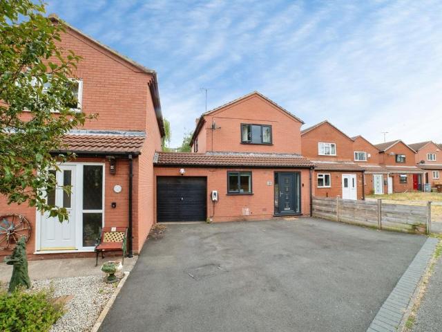 House for sale in Alverton, East Midlands