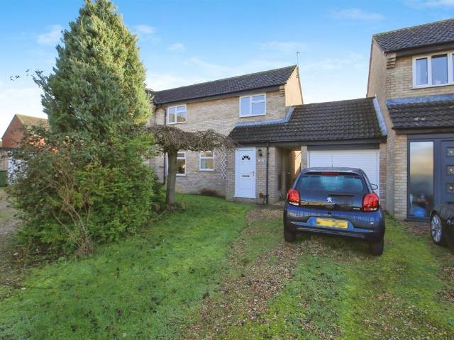 House for sale in Ortongate Centre, Peterborough