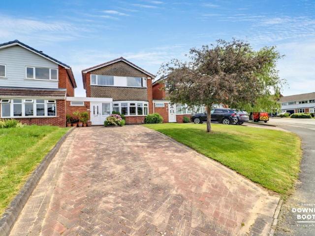 House for sale in Holly Bank, Aldridge