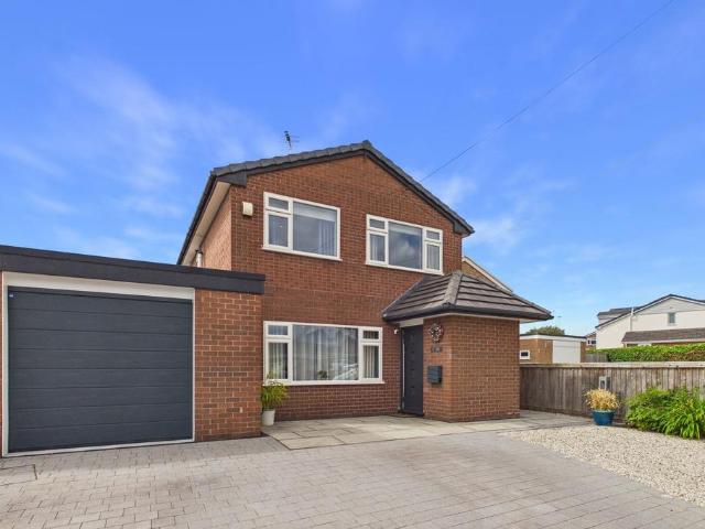 House for sale in The Green, Higher Kinnerton