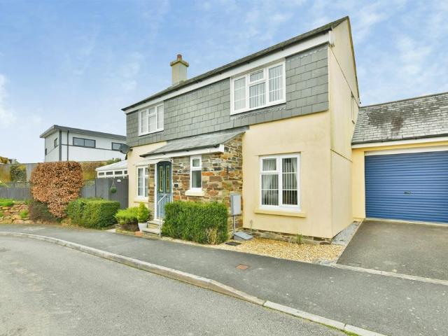 House for sale in Saltash, Cornwall