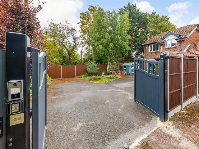 House for sale in London Borough of Croydon, Greater London
