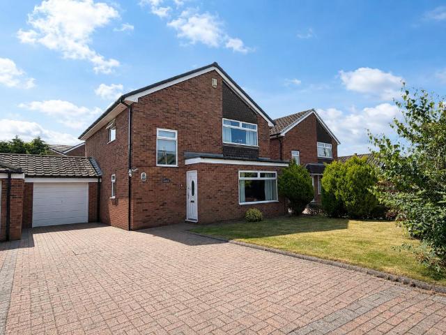 House for sale in Comberbach, Cheshire