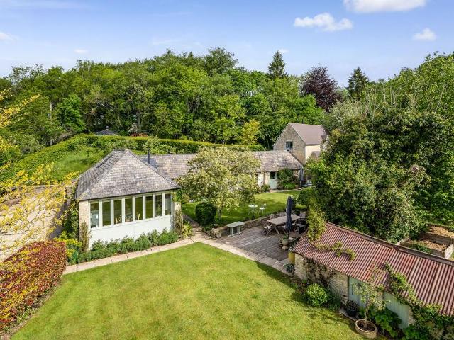 House for sale in Fossebridge, Gloucestershire