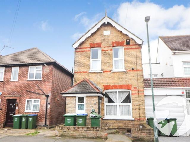 House for sale in Barnehurst, Greater London