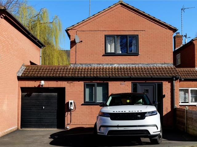 House for sale in Alverton, East Midlands