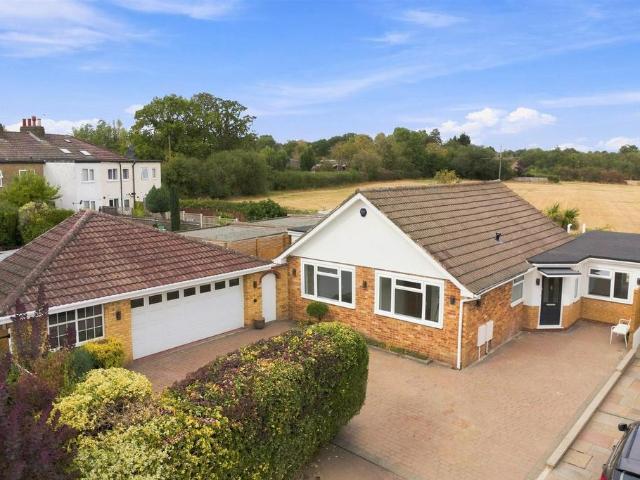 House for sale in Potters Bar, Hertfordshire