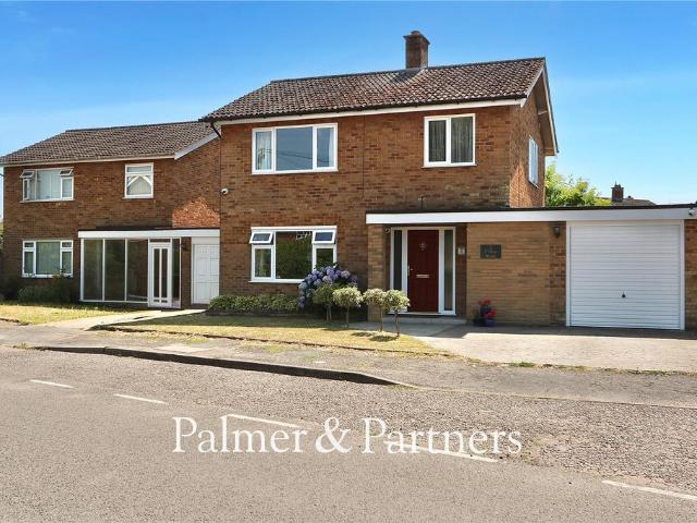 House for sale in Chelmondiston, Suffolk