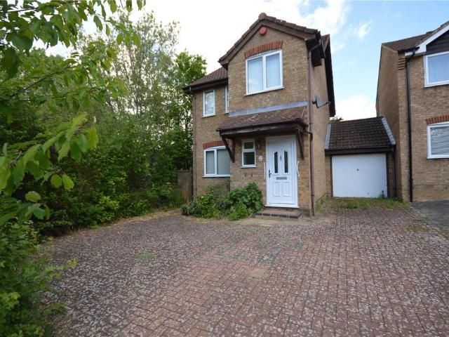 House for sale in Round Green, Luton