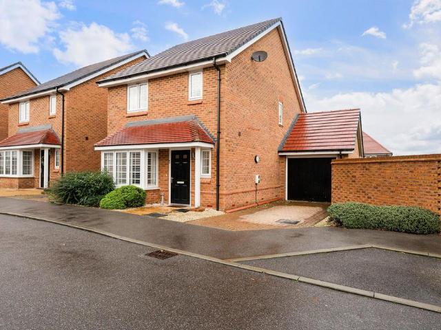 House for sale in The Butts, Kent