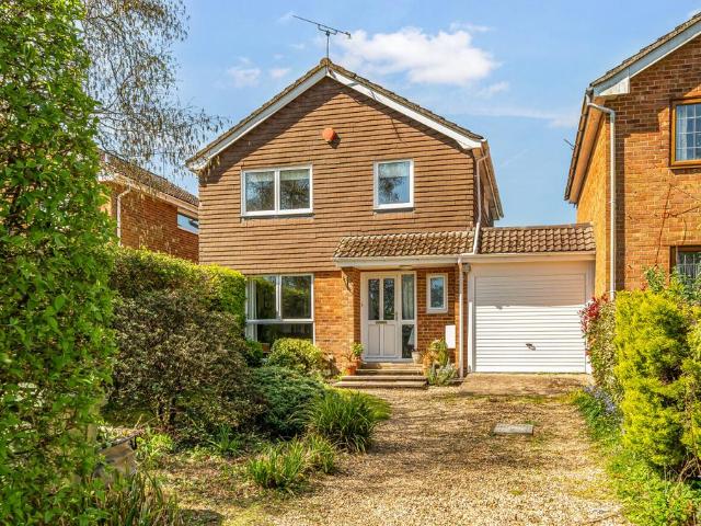 House for sale in Barton Stacey, Hampshire