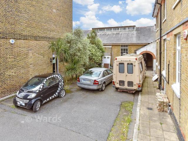 House for sale in Lower Walmer, Ash