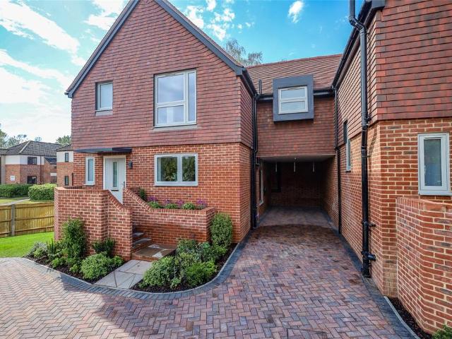 House for sale in Bolton Low Houses, Hampshire