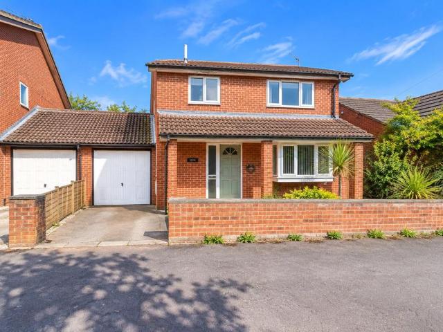 House for sale in Purley on Thames, West Berkshire