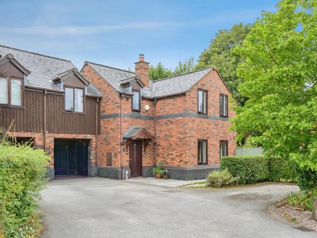 House for sale in Kenyon, Warrington