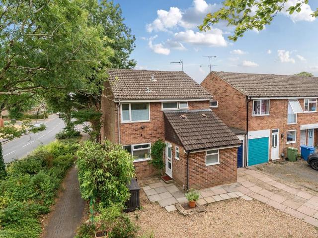 House for sale in Farnborough, Hampshire