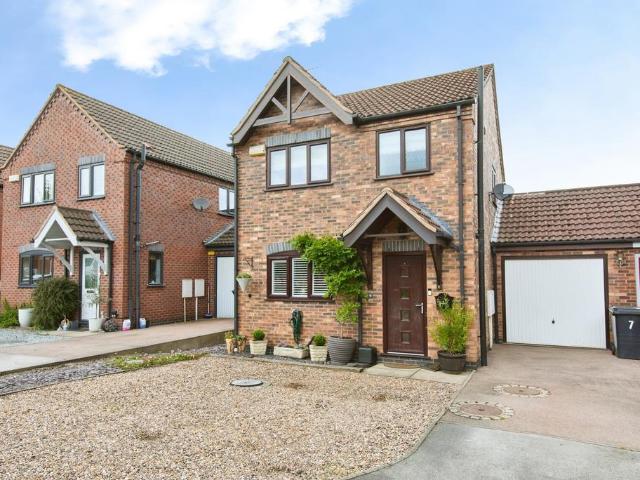 House for sale in Castle Donington, Leicestershire