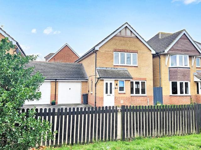House for sale in Lee-on-the-Solent, Middlecroft