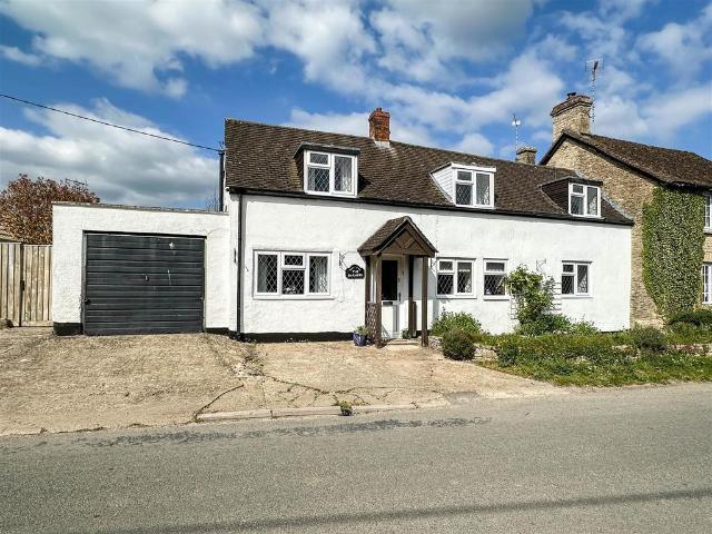 House for sale in Crudwell