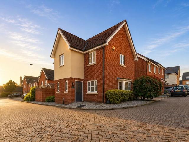 House for sale in Noak Hill, Essex