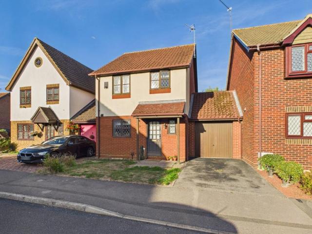 House for sale in College Town, Sandhurst