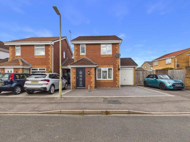 House for sale in Lower Rea, Gloucester
