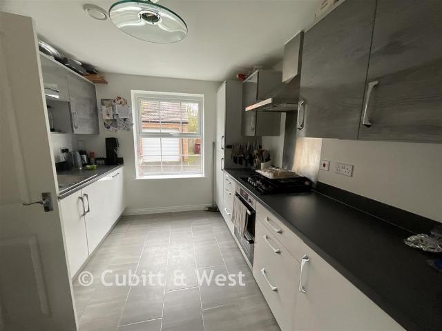 House for sale in Littlecote, West Sussex