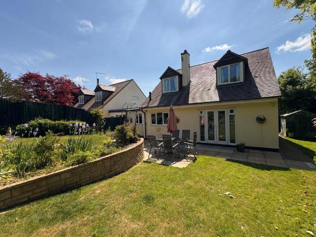 House for sale in Tingewick, Buckinghamshire