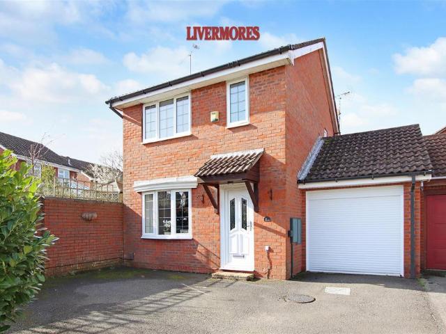 House for sale in Spring Vale, Hampshire
