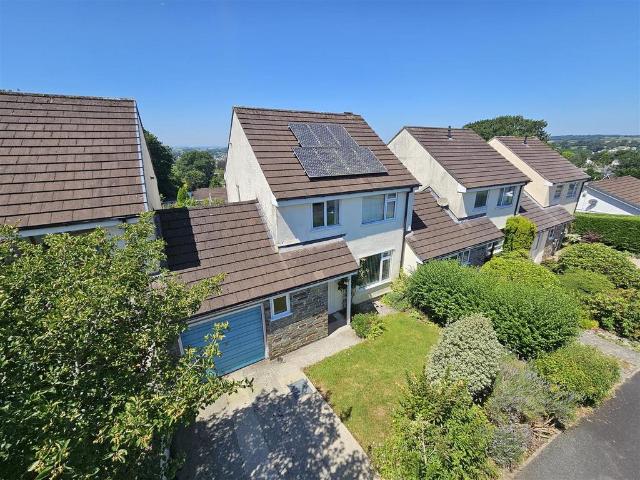 House for sale in Weir Quay, Devon