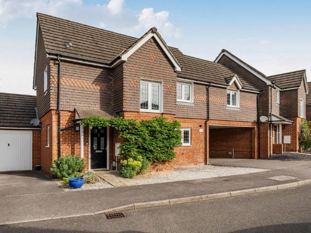 House for sale in Hounsome Fields, Priest Down
