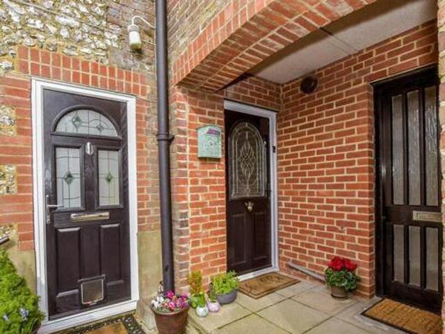 House for sale in Arundel, Clapham
