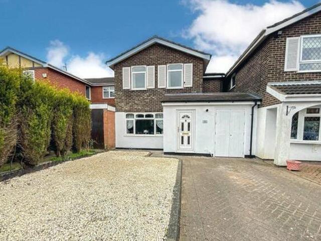 House for sale in Gun Hill, Warwickshire