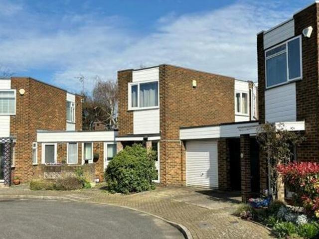 House for sale in Upchurch, Gillingham